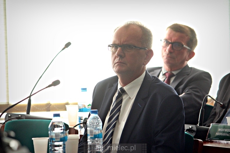Nadzwyczajna sesja Rady Miejskiej w Mielcu z udziałem ministra środowiska