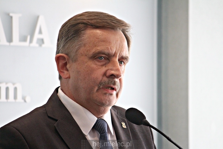Nadzwyczajna sesja Rady Miejskiej w Mielcu z udziałem ministra środowiska