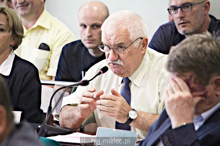 Nadzwyczajna sesja Rady Miejskiej w Mielcu z udziałem ministra środowiska