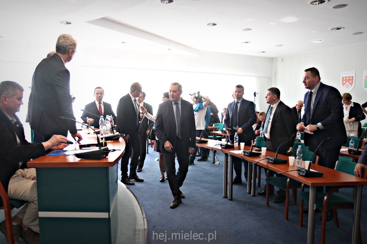 Nadzwyczajna sesja Rady Miejskiej w Mielcu z udziałem ministra środowiska