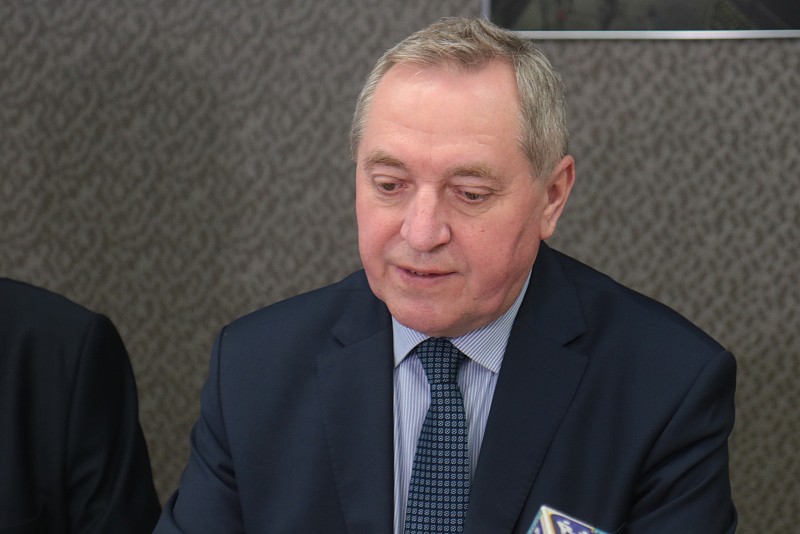 Nadzwyczajna sesja Rady Miejskiej w Mielcu z udziałem ministra środowiska