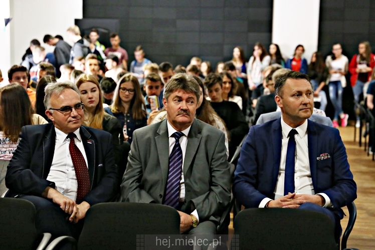 XIII Targi Edukacyjne ?I co dalej gimnazjalisto??