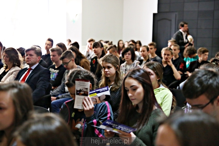 XIII Targi Edukacyjne ?I co dalej gimnazjalisto??