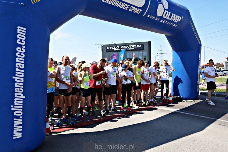 II Mielecka Dycha z JOY FITNESS: start i bieg przez Park Leśny