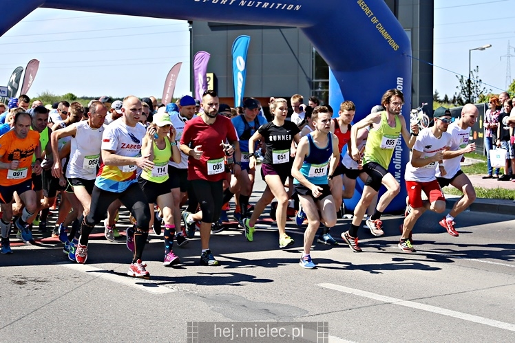 II Mielecka Dycha z JOY FITNESS: start i bieg przez Park Leśny