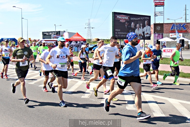II Mielecka Dycha z JOY FITNESS: start i bieg przez Park Leśny
