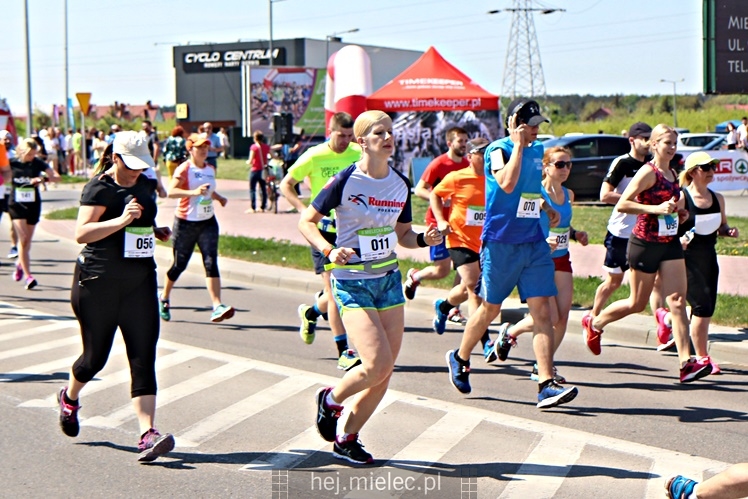II Mielecka Dycha z JOY FITNESS: start i bieg przez Park Leśny