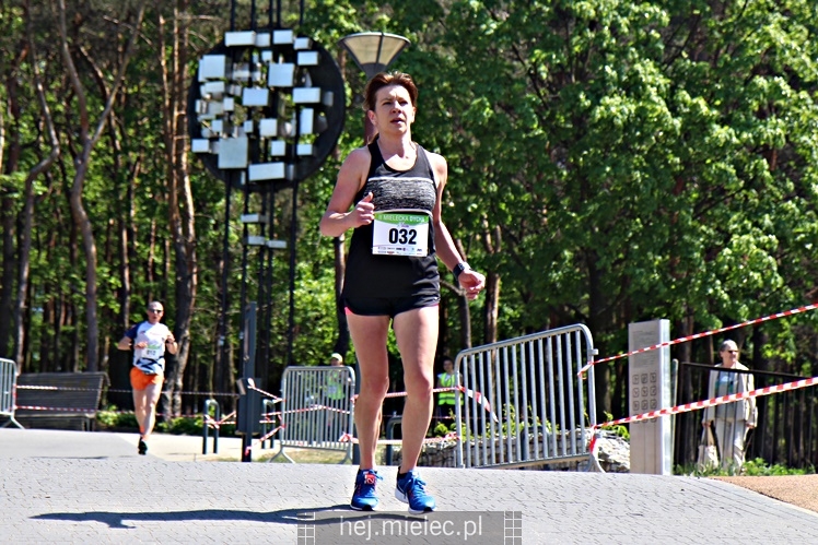 II Mielecka Dycha z JOY FITNESS: start i bieg przez Park Leśny