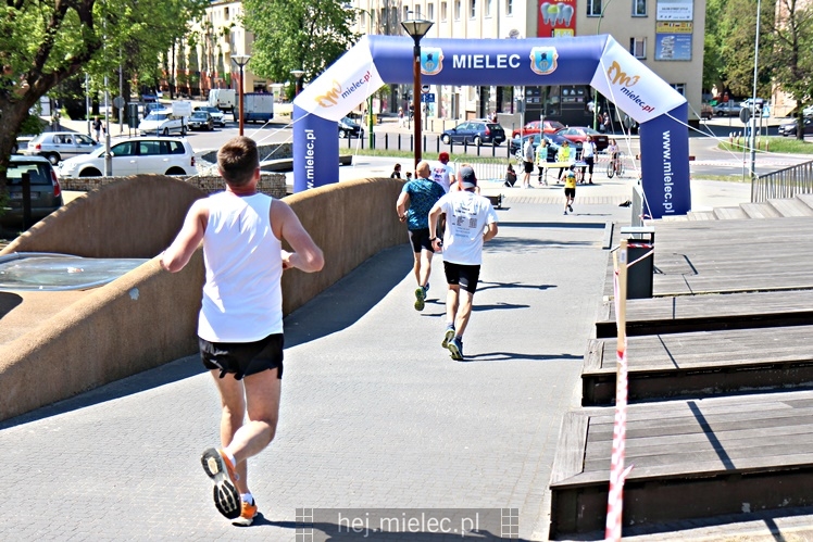 II Mielecka Dycha z JOY FITNESS: start i bieg przez Park Leśny