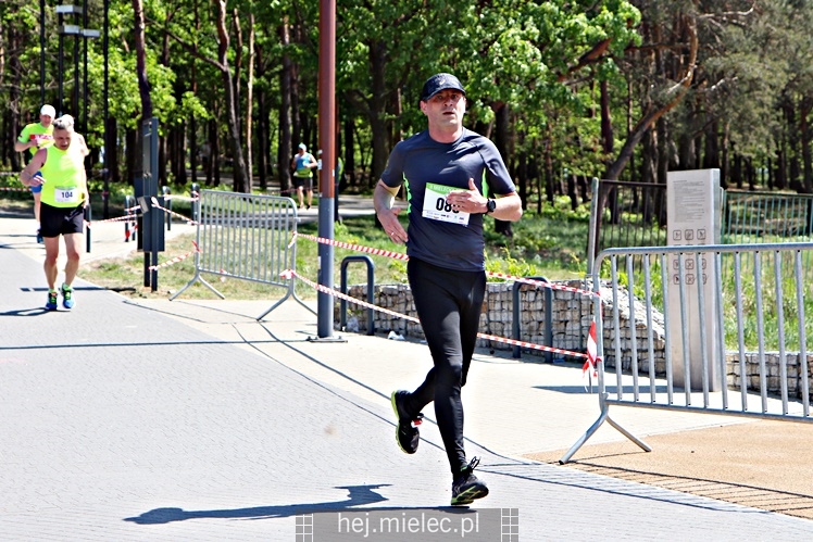 II Mielecka Dycha z JOY FITNESS: start i bieg przez Park Leśny