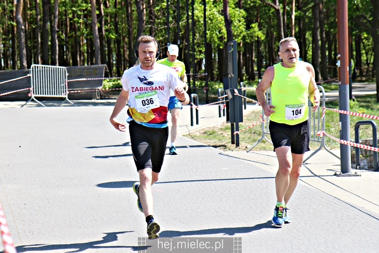 II Mielecka Dycha z JOY FITNESS: start i bieg przez Park Leśny