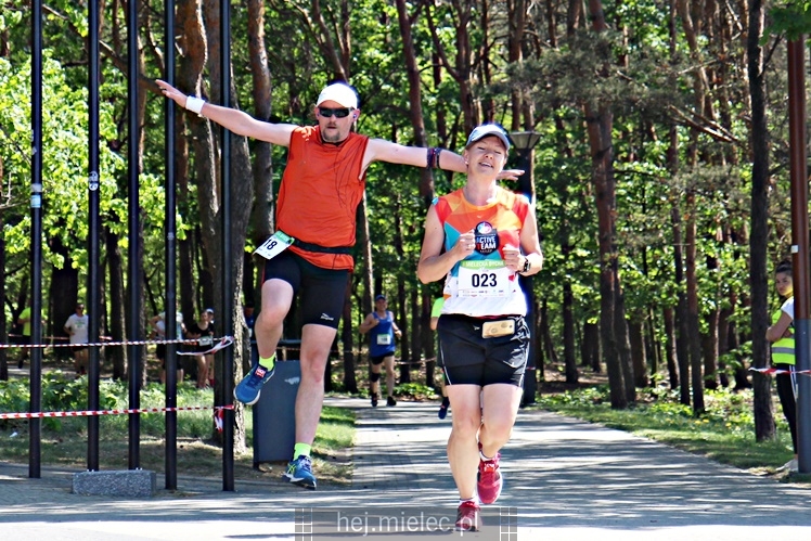 II Mielecka Dycha z JOY FITNESS: start i bieg przez Park Leśny