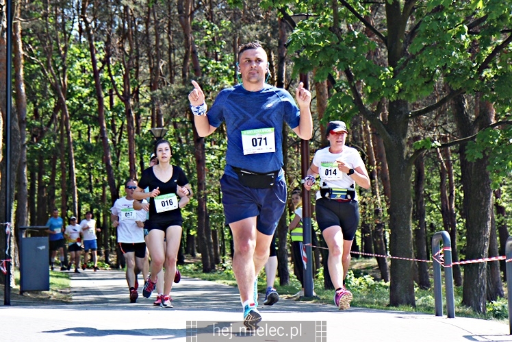 II Mielecka Dycha z JOY FITNESS: start i bieg przez Park Leśny