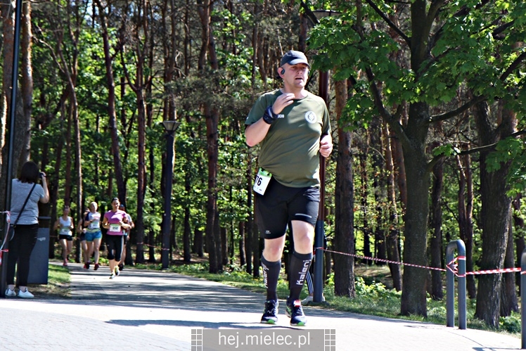 II Mielecka Dycha z JOY FITNESS: start i bieg przez Park Leśny