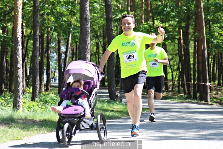 II Mielecka Dycha z JOY FITNESS: start i bieg przez Park Leśny