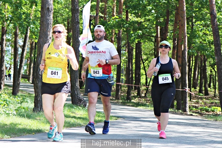 II Mielecka Dycha z JOY FITNESS: start i bieg przez Park Leśny