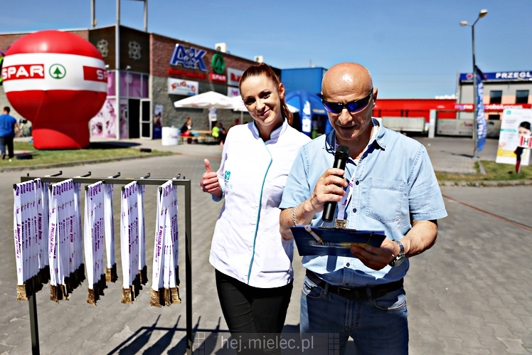 II Mielecka Dycha z JOY FITNESS: biegacze na ulicy Szafera