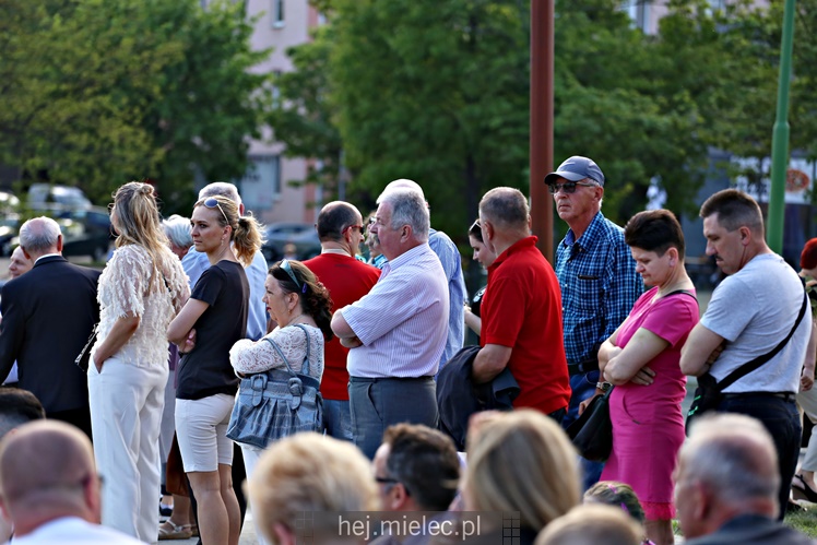 Koncert Zespoły Pieśni i Tańca ?Rzeszowiacy? na Górce Cyranowskiej