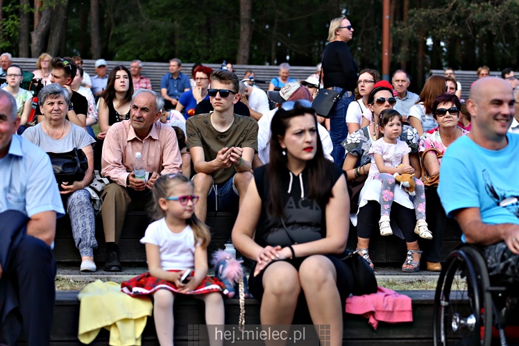 Koncert Zespoły Pieśni i Tańca ?Rzeszowiacy? na Górce Cyranowskiej