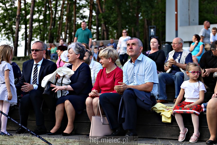 Koncert Zespoły Pieśni i Tańca ?Rzeszowiacy? na Górce Cyranowskiej