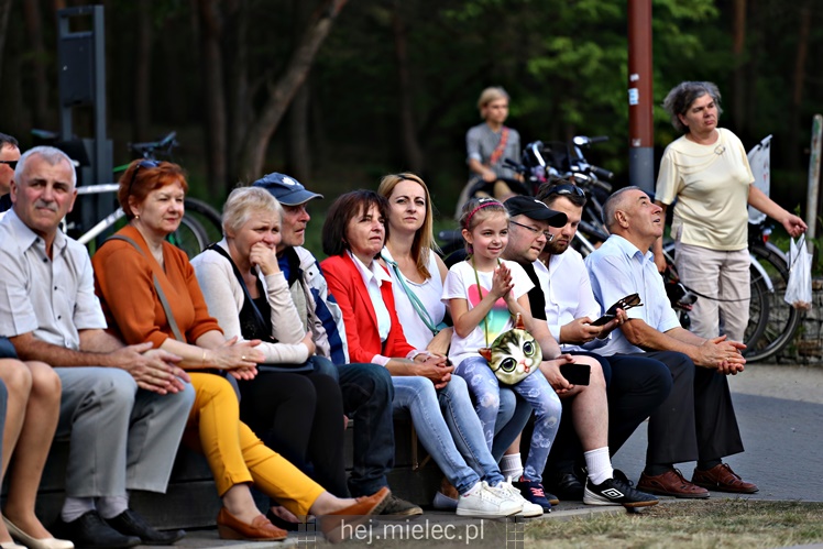 Koncert Zespoły Pieśni i Tańca ?Rzeszowiacy? na Górce Cyranowskiej