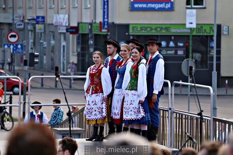 Koncert Zespoły Pieśni i Tańca ?Rzeszowiacy? na Górce Cyranowskiej