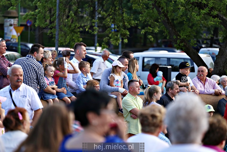 Koncert Zespoły Pieśni i Tańca ?Rzeszowiacy? na Górce Cyranowskiej