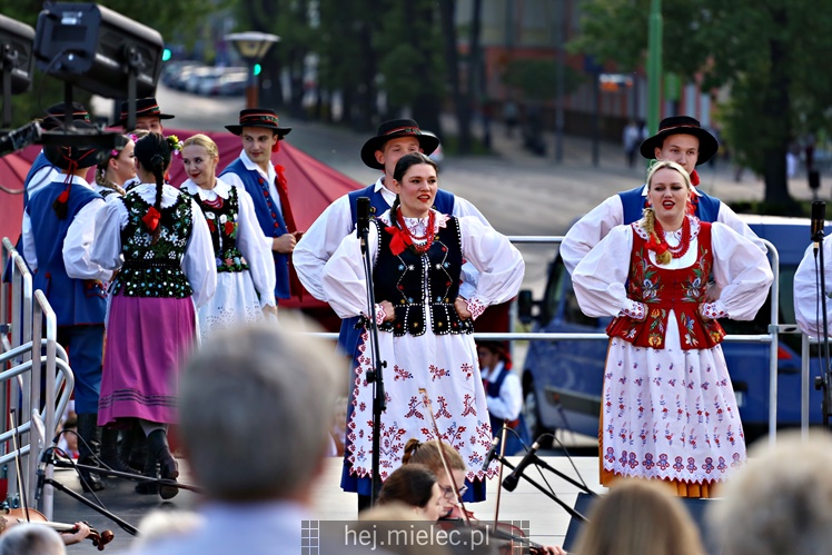 Koncert Zespoły Pieśni i Tańca ?Rzeszowiacy? na Górce Cyranowskiej