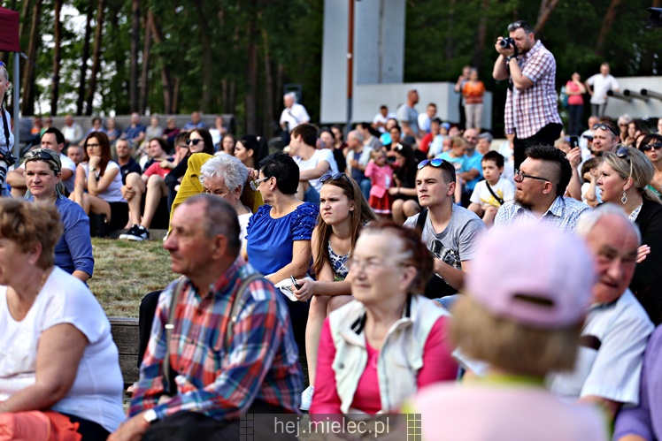 Koncert Zespoły Pieśni i Tańca ?Rzeszowiacy? na Górce Cyranowskiej