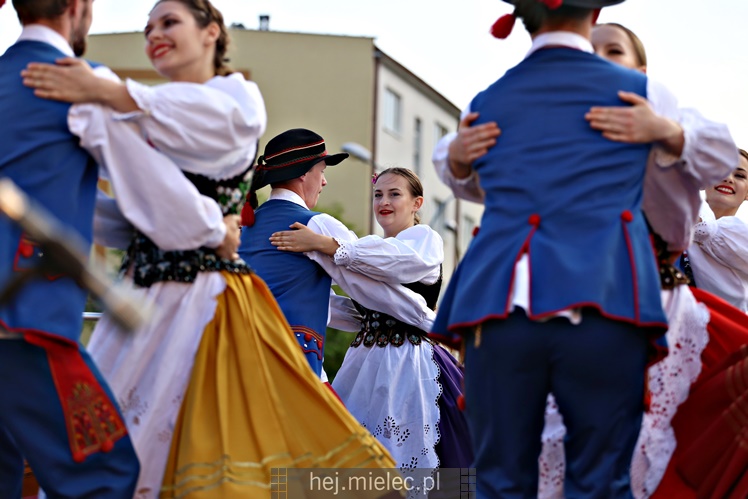 Koncert Zespoły Pieśni i Tańca ?Rzeszowiacy? na Górce Cyranowskiej