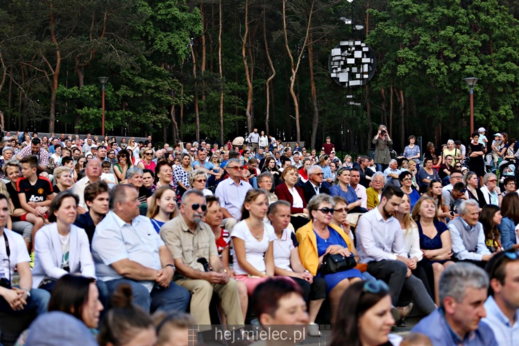 Koncert Zespoły Pieśni i Tańca ?Rzeszowiacy? na Górce Cyranowskiej