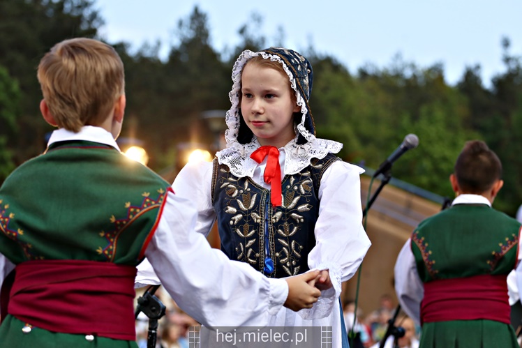 Koncert Zespoły Pieśni i Tańca ?Rzeszowiacy? na Górce Cyranowskiej