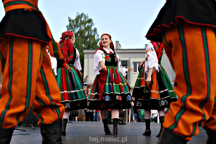 Koncert Zespoły Pieśni i Tańca ?Rzeszowiacy? na Górce Cyranowskiej