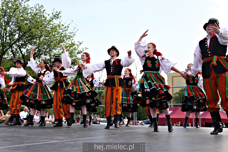 Koncert Zespoły Pieśni i Tańca ?Rzeszowiacy? na Górce Cyranowskiej