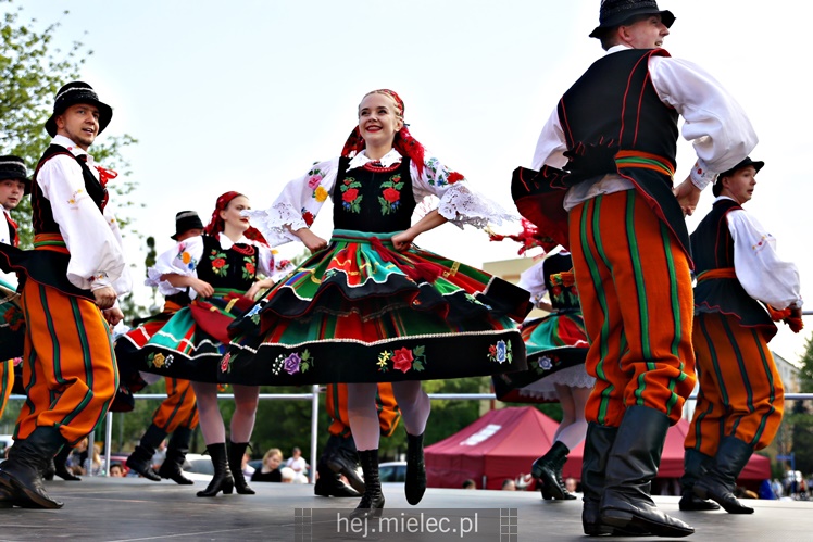 Koncert Zespoły Pieśni i Tańca ?Rzeszowiacy? na Górce Cyranowskiej