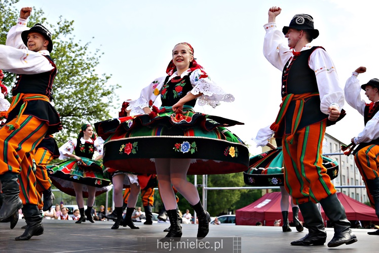 Koncert Zespoły Pieśni i Tańca ?Rzeszowiacy? na Górce Cyranowskiej