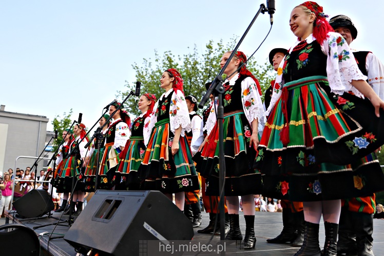 Koncert Zespoły Pieśni i Tańca ?Rzeszowiacy? na Górce Cyranowskiej