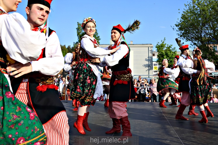 Koncert Zespoły Pieśni i Tańca ?Rzeszowiacy? na Górce Cyranowskiej