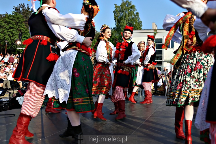 Koncert Zespoły Pieśni i Tańca ?Rzeszowiacy? na Górce Cyranowskiej