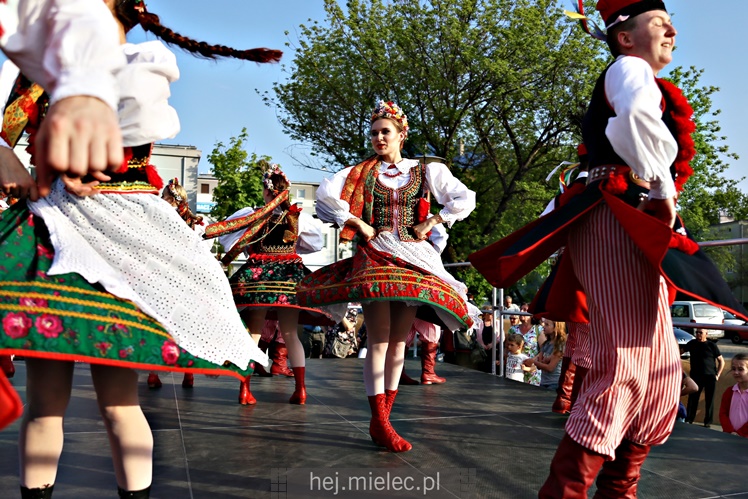 Koncert Zespoły Pieśni i Tańca ?Rzeszowiacy? na Górce Cyranowskiej