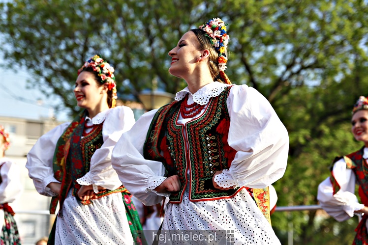 Koncert Zespoły Pieśni i Tańca ?Rzeszowiacy? na Górce Cyranowskiej