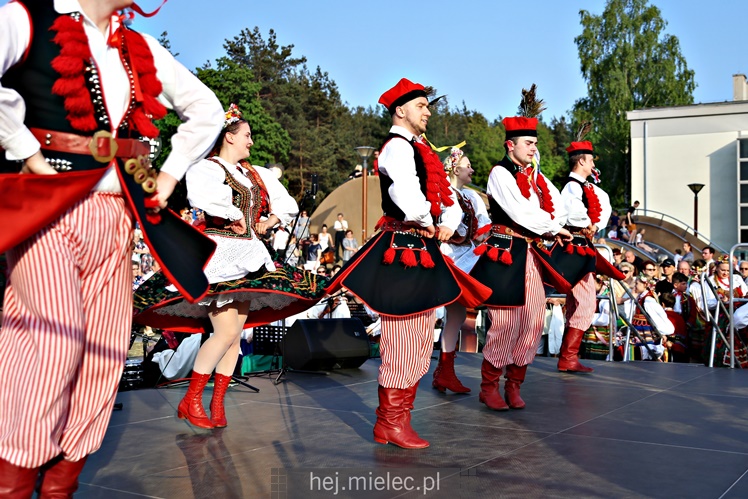 Koncert Zespoły Pieśni i Tańca ?Rzeszowiacy? na Górce Cyranowskiej