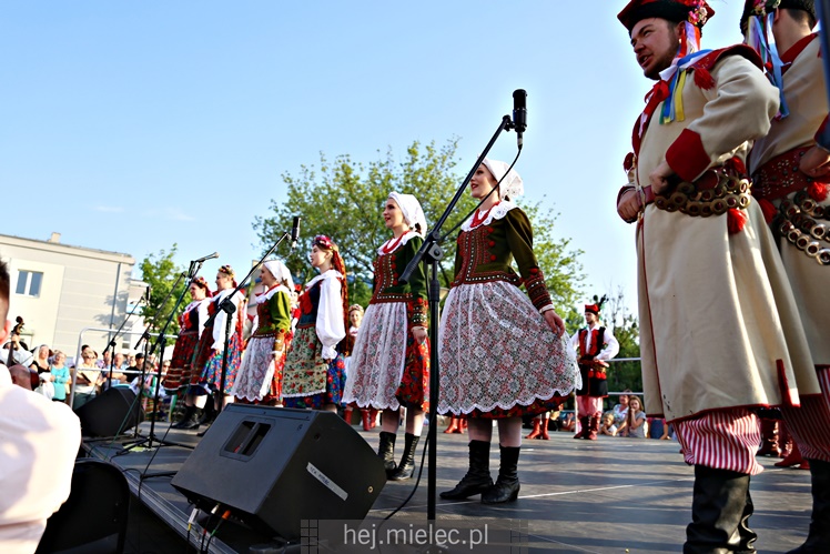Koncert Zespoły Pieśni i Tańca ?Rzeszowiacy? na Górce Cyranowskiej