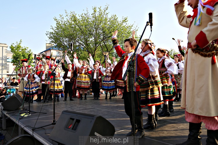 Koncert Zespoły Pieśni i Tańca ?Rzeszowiacy? na Górce Cyranowskiej