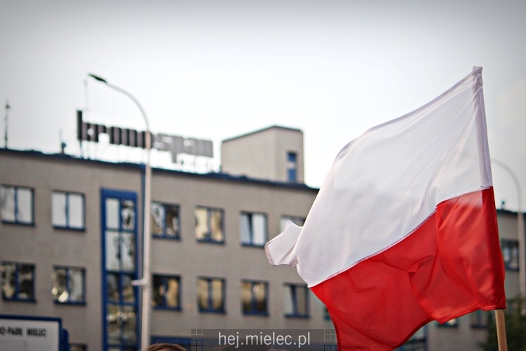 TV Trwam o mieleckim powietrzu w kontekście firmy Kronospan