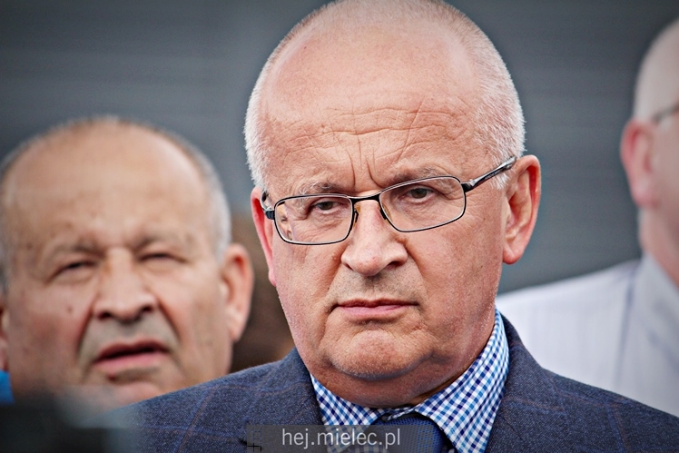 TV Trwam o mieleckim powietrzu w kontekście firmy Kronospan