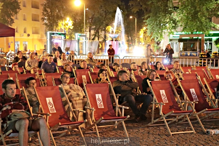 Kinowy wieczór na Placu AK