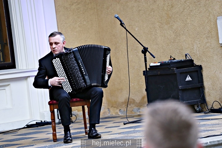 Koncert plenerowy poprzedzający 57. Muzyczny Festiwal w Łańcucie - ?Prolog?