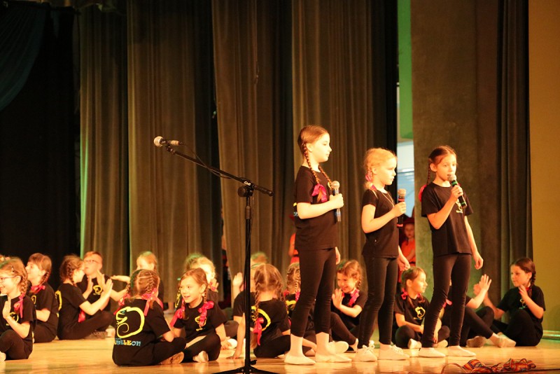 Koncert zespołów Tęczowa Gromada i Kameleon