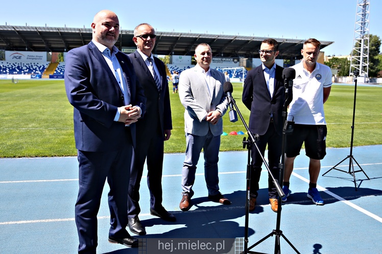 Polska Grupa Energetyczny oficjalnie sponsorem tytularnym Akademii Piłkarskiej PGE FKS Stal Mielec